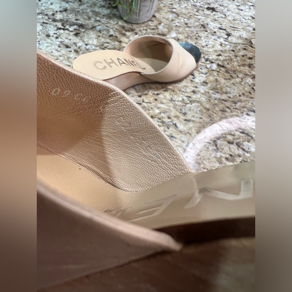 CHANEL Cream Leather Open Toe Wooden Wedges Mules 37 - Picture 8 of 12